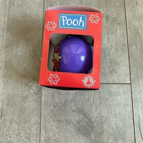 Vintage Disney Winnie the Pooh 'Tigger' Seasonal Specialties ornament in box - Picture 5 of 9